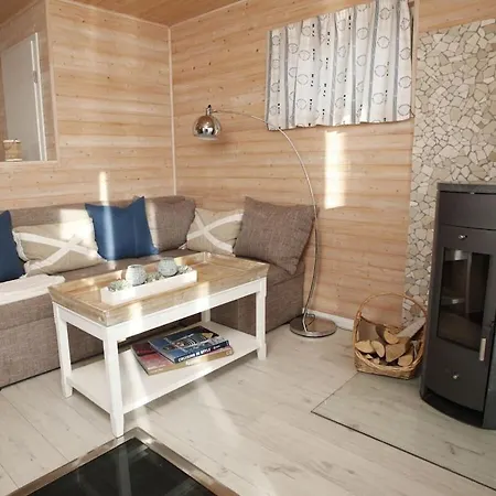 Houseboat With 2 Bedrooms דירה Großenbrode